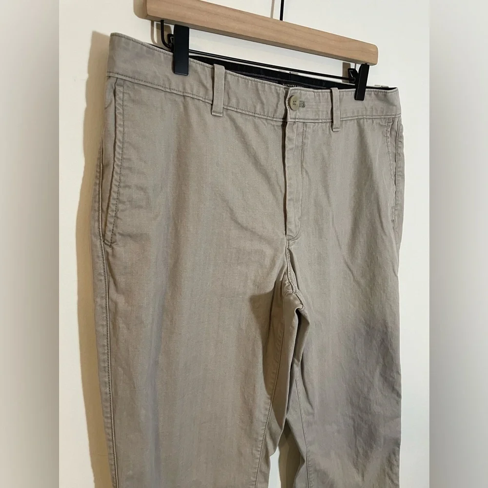 Banana Republic Aiden Pants Chino Stretch 100% Cotton Size 35 x 36 Casual Office